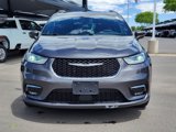 Used 2022 Chrysler Pacifica Touring image 5