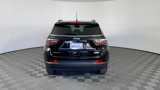 Used 2024 Jeep Compass Latitude image 5