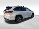 Used 2018 Toyota Highlander SE image 5