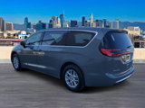 New 2025 Chrysler Pacifica Select image 2