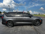 Used 2020 Chrysler Pacifica Touring w/ S Appearance Package image 5