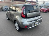 Used 2018 Kia Soul + image 5