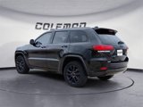 Used 2017 Jeep Grand Cherokee Altitude image 3