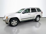Used 2007 Jeep Grand Cherokee Laredo w/ Sun/Sound Group image 3