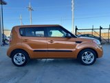 Used 2011 Kia Soul + w/ Audio Pkg image 2