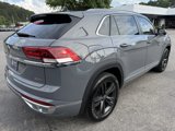 Certified 2022 Volkswagen Atlas Cross Sport SEL R-Line image 5