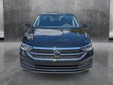 Used 2023 Volkswagen Jetta SE image 2