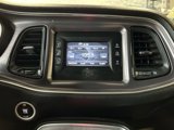 Used 2015 Dodge Challenger SXT image 4