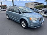 Used 2010 Chrysler Town & Country Touring image 5