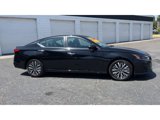 Used 2024 Nissan Altima 2.5 SV image 4
