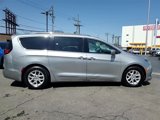 Certified 2020 Chrysler Pacifica Touring-L image 4