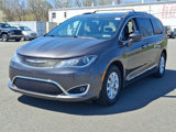Used 2019 Chrysler Pacifica Touring-L image 4