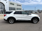 Used 2020 Ford Explorer Platinum w/ Premium Technology Package image 2