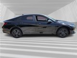Certified 2022 Hyundai Elantra SEL w/ Cargo Package image 3