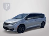 Used 2020 Chrysler Pacifica Touring-L Plus w/ S Appearance Package image 4