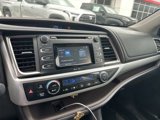 Used 2014 Toyota Highlander LE image 3