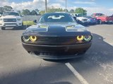 Used 2019 Dodge Challenger SXT image 2