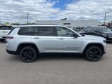 Used 2023 Jeep Grand Cherokee L Laredo image 4