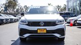 Certified 2022 Volkswagen Tiguan SE R-Line image 4
