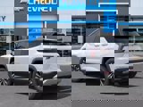 New 2025 Chevrolet Equinox LT image 3
