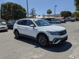 Used 2022 Volkswagen Tiguan SE image 2