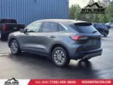 Used 2022 Ford Escape SE image 4