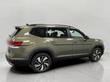New 2025 Volkswagen Atlas SE image 2
