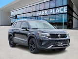 Used 2022 Volkswagen Taos SE image 2