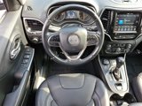 Used 2019 Jeep Cherokee Limited image 2