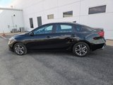 Used 2023 Kia Forte LXS image 3
