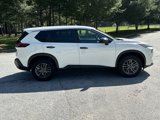 Used 2023 Nissan Rogue S image 4