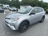Used 2018 Toyota RAV4 SE image 4