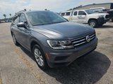 Used 2020 Volkswagen Tiguan S image 3