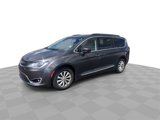 Used 2017 Chrysler Pacifica Touring-L image 4