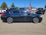 Used 2017 Nissan Altima 2.5 SV image 2