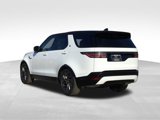 New 2024 Land Rover Discovery Dynamic SE image 3