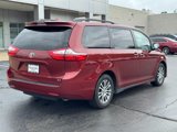 Used 2019 Toyota Sienna Limited image 3