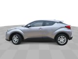 Used 2020 Toyota C-HR LE image 5