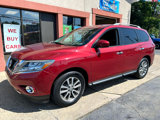 Used 2015 Nissan Pathfinder SV image 2