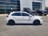 Used 2018 Hyundai Elantra GT image 2