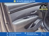Used 2023 Hyundai Tucson SE image 5