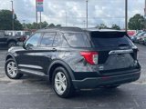 Used 2021 Ford Explorer XLT image 5
