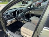 Used 2017 Subaru Outback 2.5i Premium image 2