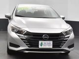 Used 2023 Nissan Versa SV image 3