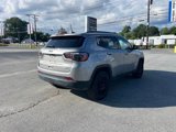 Used 2022 Jeep Compass Latitude image 3