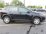 Used 2023 Toyota Corolla Cross L image 5
