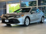 Used 2020 Toyota Camry LE image 3