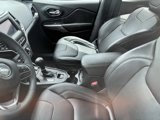 Used 2021 Jeep Cherokee Latitude Lux image 2