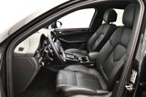 Certified 2025 Porsche Macan image 5