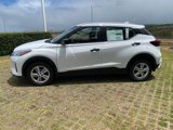 New 2025 Nissan Kicks Play S image 4